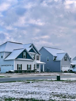 White and Gray House Under White Clouds